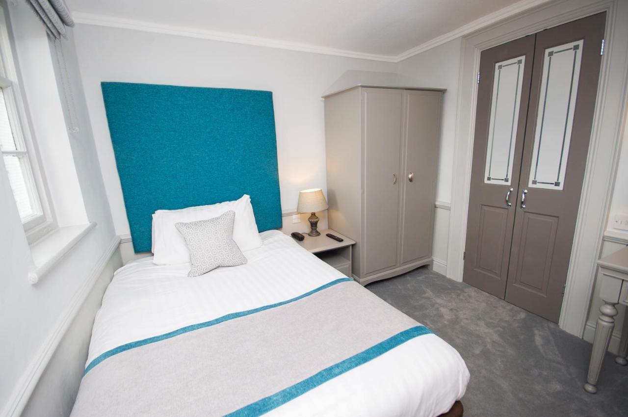 Crown Wetheral Hotel